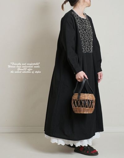 blue willow ブルーウィロー  　コットンリネン刺繍ワンピース　01ESP15032