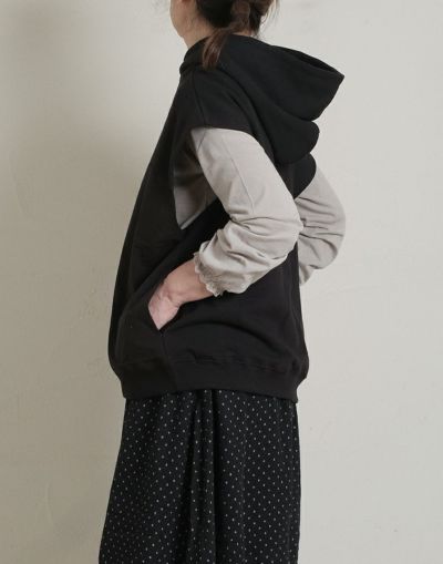 CUORE STORE  クオーレストア 　布帛切替パーカーベスト　  5575005